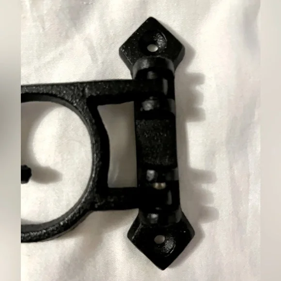 Cast Iron Cantilevered Swivel Decor Hook - Picture 4 of 8